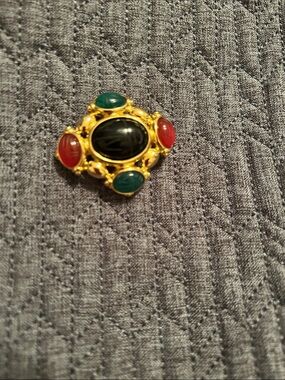 Vintage Gold-Tone Multicolor Cabochon Brooch - Black, Green & Red